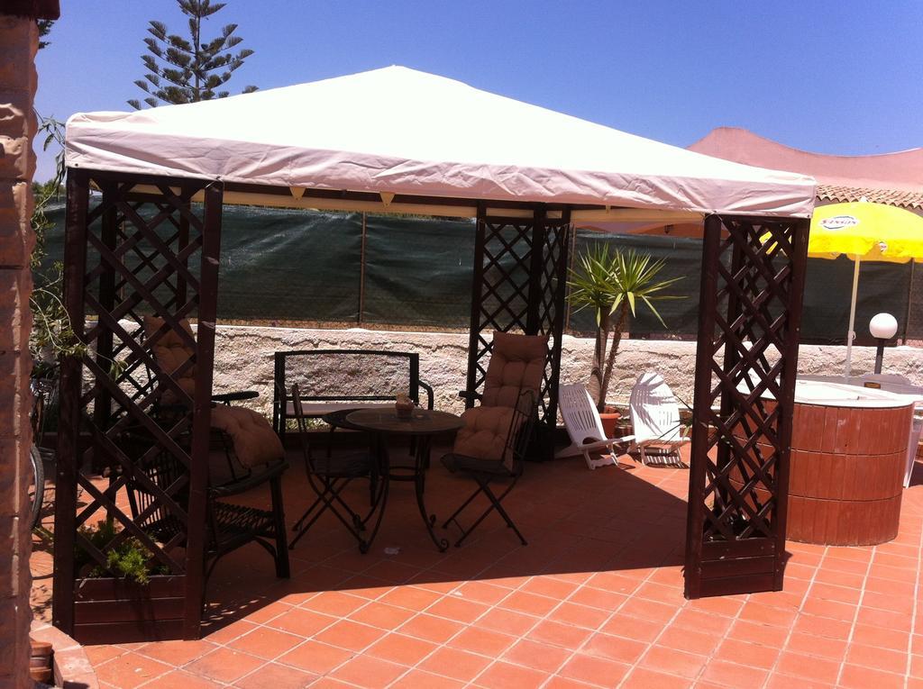 Bed and Breakfast Beb Eclissi Fontane Bianche Exterior foto