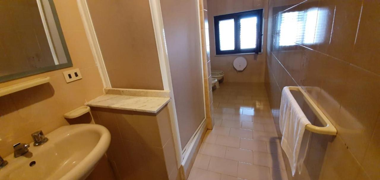 Bed and Breakfast Beb Eclissi Fontane Bianche Exterior foto